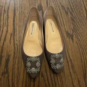 Manolo Blahnik Grey size 38.5